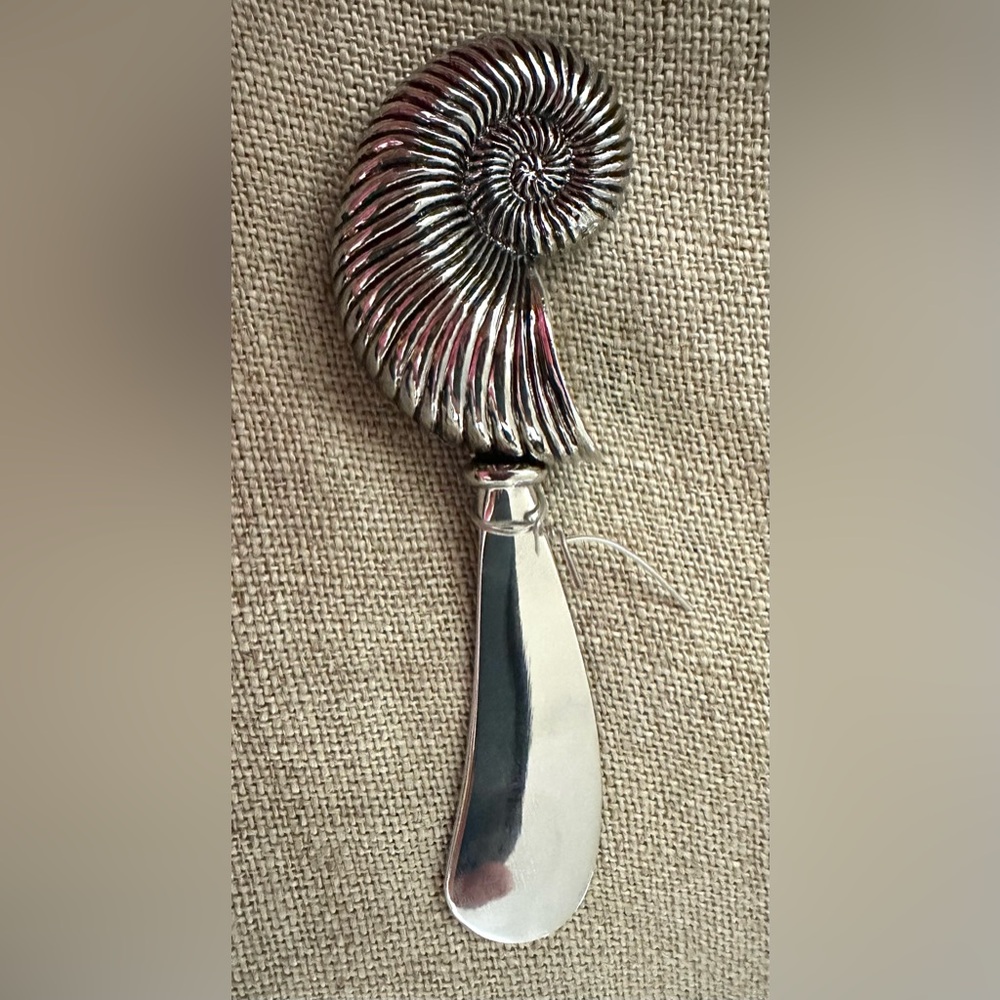 NWT NIB NEW Mud Pie Nautilus Conch Shell Silver Spreader Knife Cheese Coastal